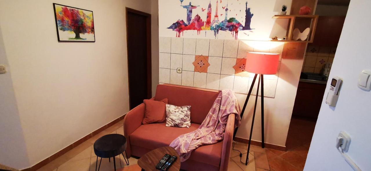 Apartmani Marija Kolan Bagian luar foto