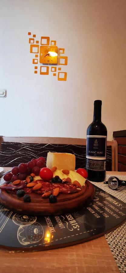 Apartmani Marija Kolan Bagian luar foto