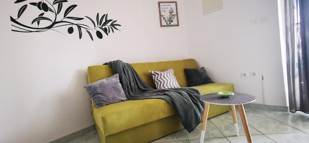 Apartmani Marija Kolan Bagian luar foto