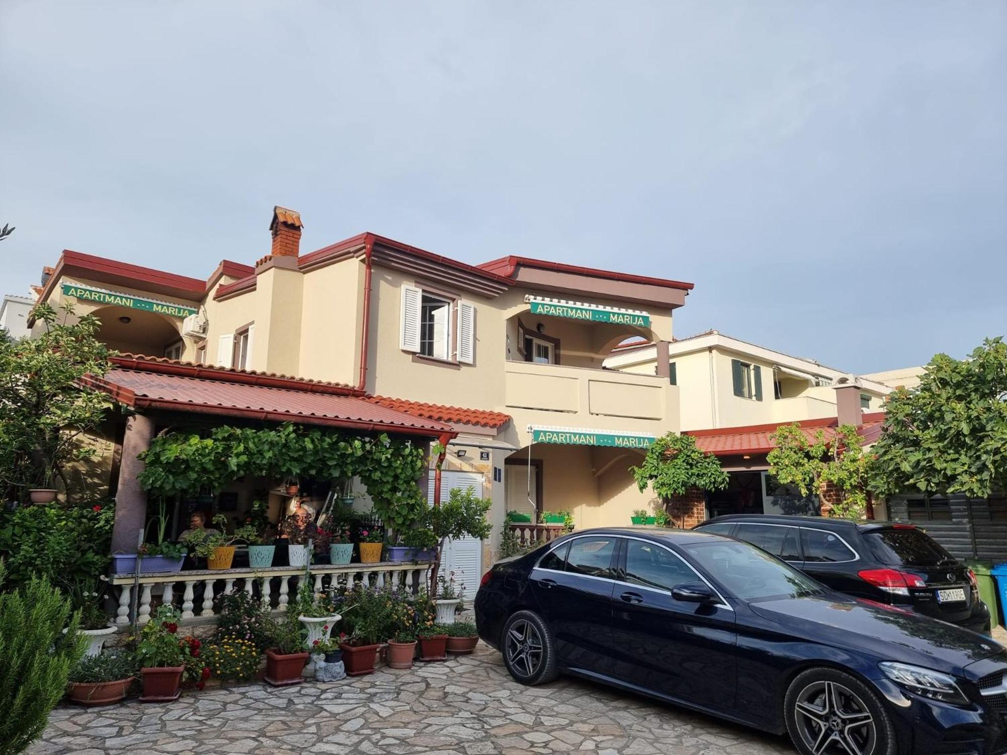 Apartmani Marija Kolan Bagian luar foto